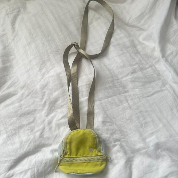 Lululemon City Adventurer Nano Crossbody Bag Yellow Serpentine/Ocean Air… - Picture 1 of 7